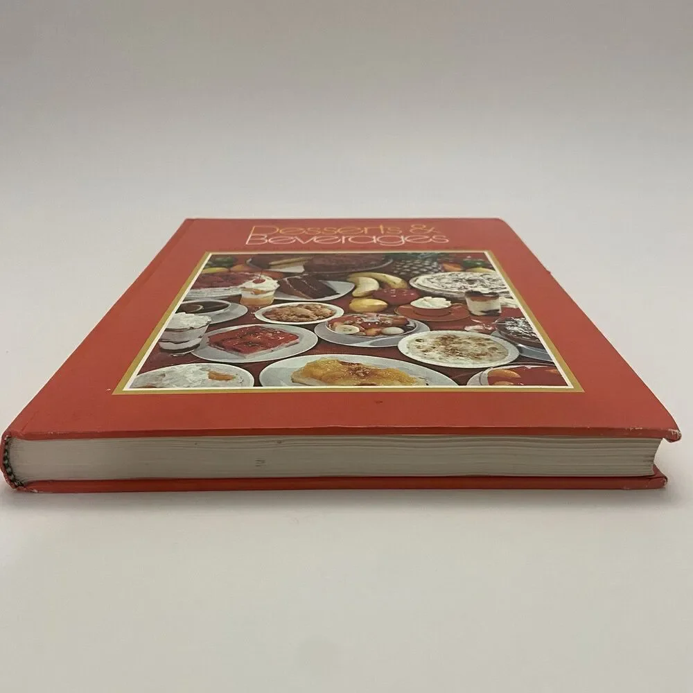 Fundamentals of Quantity Food Preparation : Desserts and Beverages (1975)